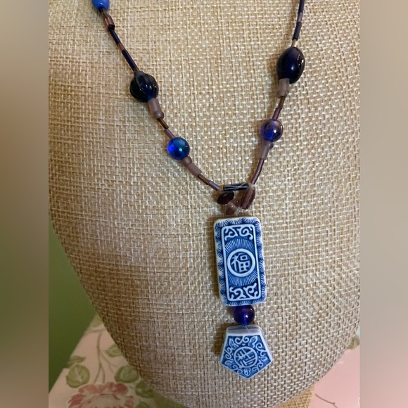 Blue and Brown Beaded Oriental Necklace - Picture 5 of 6